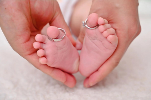 郴州孕妇两个月肚子疼